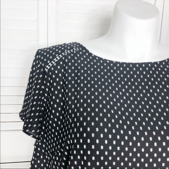 LOFT Dotted Tie Back Flutter Top Black White L Large - Picture 3 of 6